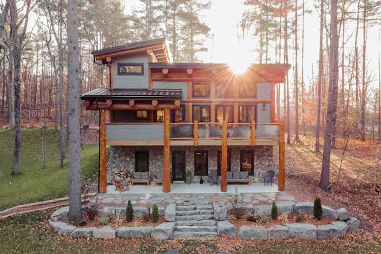 Why Canadians Are Embracing Short Digital Detox Retreats